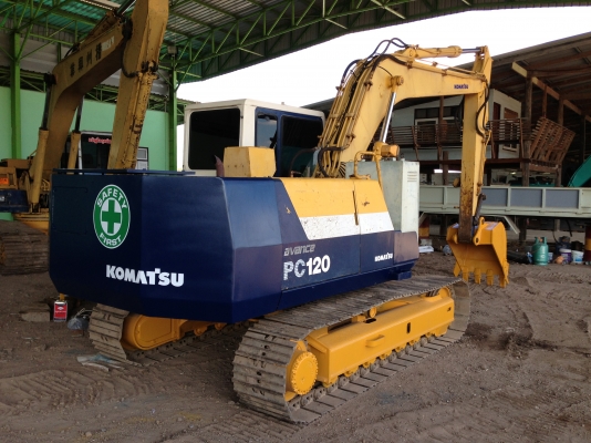 KOMATSU PC120-5 สภาพสวยมากๆ ใช้งานแค่ 4222 ชม.หากต้องการรูปเพิ่มเติมติดต่อได้ครับ สนใจติดต่อโดยตรง 081-4283210