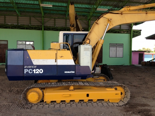 KOMATSU PC120-5 สภาพสวยมากๆ ใช้งานแค่ 4222 ชม.หากต้องการรูปเพิ่มเติมติดต่อได้ครับ สนใจติดต่อโดยตรง 081-4283210
