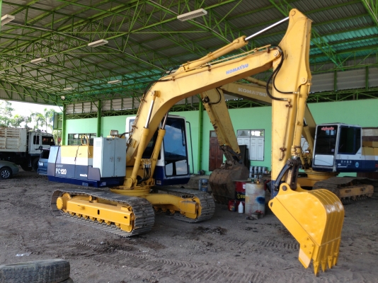 KOMATSU PC120-5 สภาพสวยมากๆ ใช้งานแค่ 4222 ชม.หากต้องการรูปเพิ่มเติมติดต่อได้ครับ สนใจติดต่อโดยตรง 081-4283210