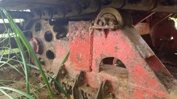 ขายรถเกี่ยวข้าว ไอ้หนุ่มเจ้าพลัง เครื่อง 6HE1 195 แรงม้า ราคามาคุยกันหน้างานครับ