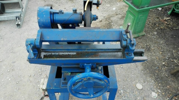 ====== Sold Out!! ======  เครื่องลับมีด ลับคม ลับมีดโม่ ลับมีดตัด อเนกประสงค์ พร้อมใช้ โทร 089-2499-123 นครปฐม