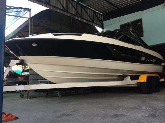 ขายเรือBayliner215 ปี2012 วิ่งน้อย สภาพใหม่มาก
