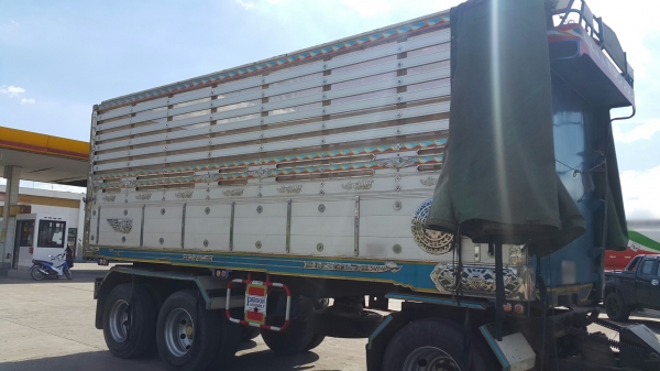 ขายรถพ่วง 24 ล้อ แม.ลูก กระบะเนียมคอกเกษตรดั้ม อู่.พิรุณ HINO 344 ปี.56 รถสวย ยางเต็ม วิ้งน้อย ราคา2900000 ต่อรอง ขายรถพ่วง 24 ล้อ แม.ลูก กระบะเนียมคอกเกษตรดั้ม อู่.พิรุณ HINO 344 ปี.56 รถสวย ยางเต็ม วิ้งน้อย ราคา2900000 ต่อรอง