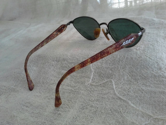 แว่นตาวินเทจแคทอายส์ LES LUNETTES ESSILOR/FRANCE