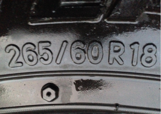 ยาง NITTO 265 60 18 ดอกเต็ม ราคาไม่แพง