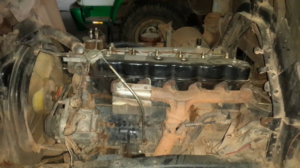 ขายรถ6ล้อร็อกกี่FRRเครือง175แรงม้ายาง5.50เมตรยางเลเดียล