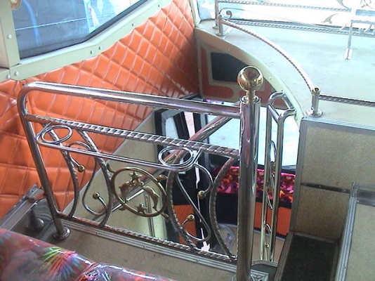 ขายรถบัสแป็ดล้อต่อใหม่ Benz