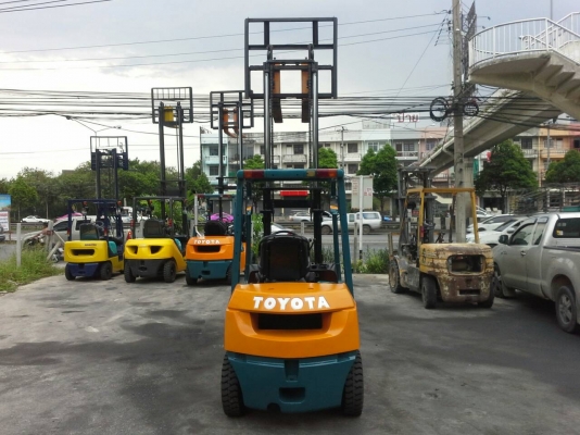 TOYOTA 7FD25ขนาด2.5ตัน เสาสูง3เมตร เกียร์ออร์โต้ เครื่องยนต์ดีเซล1DZ2ยางตันใหม่4เส้น รับประกันเครื่องเกียร์