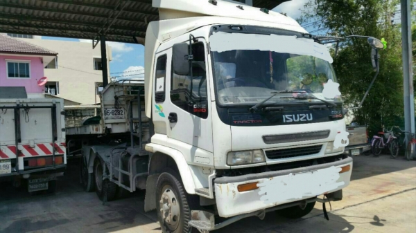 ขายด่วนครับ หัวลาก ISUZU GXZ 320 ปี 46 พร้อม หางพื้นเรียบ 2เพลา พร้อมใช้งานครับ