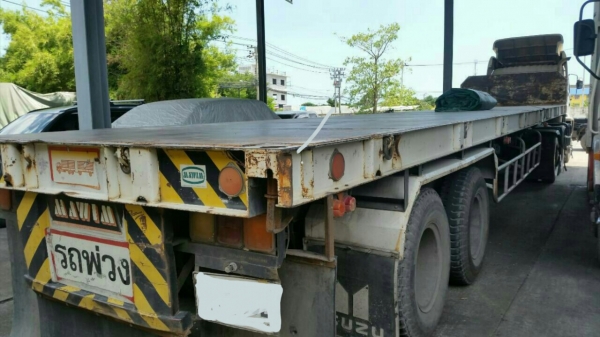 ขายด่วนครับ หัวลาก ISUZU GXZ 320 ปี 46 พร้อม หางพื้นเรียบ 2เพลา พร้อมใช้งานครับ