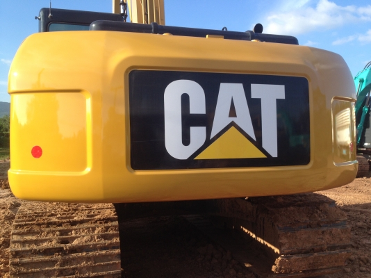 ขายรถแม็คโคร   รุ่น  320 GC