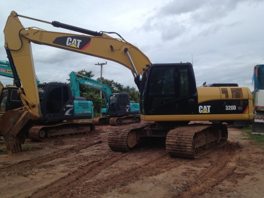 ขายรถแม็คโคร   รุ่น  320 GC