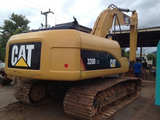 ขายรถแม็คโคร   รุ่น  320 GC