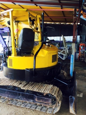 ขายแบคโฮ Yanmar PC50 สีเหลือง(เจ้าของขายเอง)