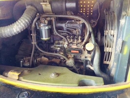 ขายแบคโฮ Yanmar PC50 สีเหลือง(เจ้าของขายเอง)