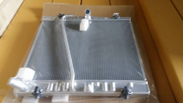 ขายแผงหม้อน้าอลูมิเนียม-ทองแดงรถยนต์ทุกรุ่นราคาถูกๆ