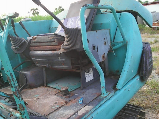 ขายแบ็คโฮ  KOMATSU   PC30-7 ใช้งานได้ราคาถูกๆ