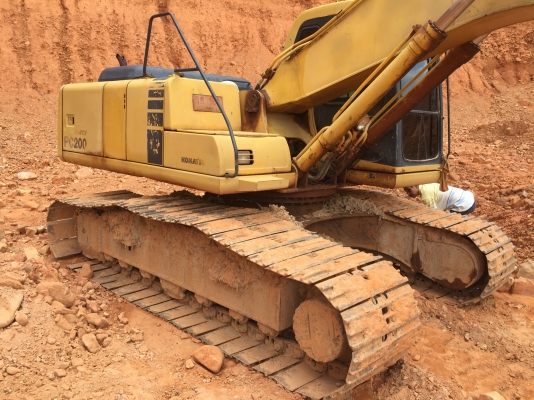 PC200-6 ปี2001(2544) สเปคซี C11284...เอกสารเล่มทะเบียน รถสวย...