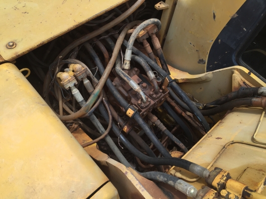 PC200-6 ปี2001(2544) สเปคซี C11284...เอกสารเล่มทะเบียน รถสวย...