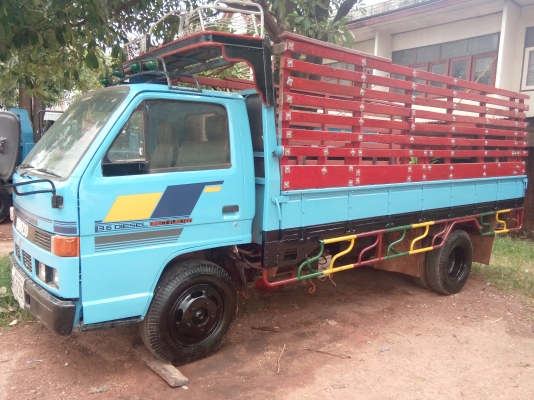 ขาย 6 ล้อ ISUZU NKR 110 แรง(ลูกค้าจากดอนจานคุณมงคล สุขศรี นำเงินสดมาจ่ายเอารถกลับบ้านเรียบร้อยแล้ว) (ดาวน์ 110000 บาทออกรถได้เลย ใช้แค่บัตร+ทะเบียนบ้านอนุมัติเลย(เร็ว)) รถห้างแท้ๆ เครื่องแน่น แห้ง แรงดี แซสซีสวยๆไม่ผุไม่ดาม พร้อมใช้งาน พร้อมโอนทั่วไทย ขาย 6 ล้อ ISUZU NKR 110 แรง(ลูกค้าจากดอนจานคุณมงคล สุขศรี นำเงินสดมาจ่ายเอารถกลับบ้านเรียบร้อยแล้ว) (ดาวน์ 110000 บาทออกรถได้เลย ใช้แค่บัตร+ทะเบียนบ้านอนุมัติเลย(เร็ว)) รถห้างแท้ๆ เครื่องแน่น แห้ง แรงดี แซสซีสวยๆไม่ผุไม่ดาม พร้อมใช้งาน พร้อมโอนทั่วไทย