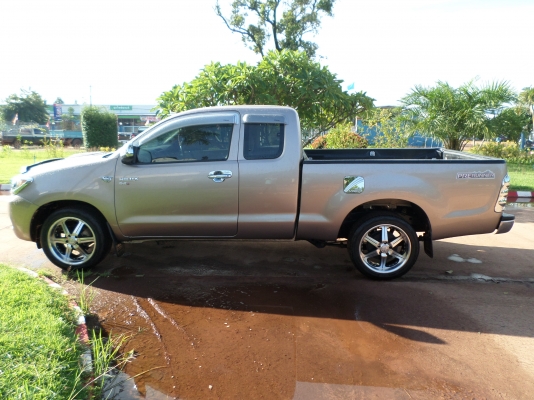 ขายรถกระบะTOYOTA HILUX VIGO 2.5 G X-TRA CAB ปี2007 ตัวท๊อปรถบ้านแท้รถคุณหมอ มือเดียวออกศูนย์ สะอาดทั้งภายนอกและภายใน สภาพสวยสุดเดิมบางวิ่งน้อยไมล์130,000เครื่อง-เกียร-ช่วงล่างแน่น แอร์หนาว+ชีดี MP3 ล้อแม๊ก18ยางดี4เส้น ตัวถังเดิมบางไม่มีชนไฟฟ้าใช้งานครบ เอ ขายรถกระบะTOYOTA HILUX VIGO 2.5 G X-TRA CAB ปี2007 ตัวท๊อปรถบ้านแท้รถคุณหมอ มือเดียวออกศูนย์ สะอาดทั้งภายนอกและภายใน สภาพสวยสุดเดิมบางวิ่งน้อยไมล์130,000เครื่อง-เกียร-ช่วงล่างแน่น แอร์หนาว+ชีดี MP3 ล้อแม๊ก18ยางดี4เส้น ตัวถังเดิมบางไม่มีชนไฟฟ้าใช้งานครบ เอ