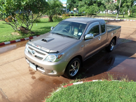 ขายรถกระบะTOYOTA HILUX VIGO 2.5 G X-TRA CAB ปี2007 ตัวท๊อปรถบ้านแท้รถคุณหมอ มือเดียวออกศูนย์ สะอาดทั้งภายนอกและภายใน สภาพสวยสุดเดิมบางวิ่งน้อยไมล์130,000เครื่อง-เกียร-ช่วงล่างแน่น แอร์หนาว+ชีดี MP3 ล้อแม๊ก18ยางดี4เส้น ตัวถังเดิมบางไม่มีชนไฟฟ้าใช้งานครบ เอ