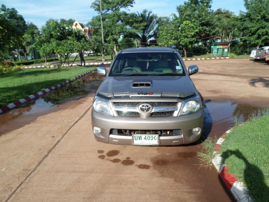 ขายรถกระบะTOYOTA HILUX VIGO 2.5 G X-TRA CAB ปี2007 ตัวท๊อปรถบ้านแท้รถคุณหมอ มือเดียวออกศูนย์ สะอาดทั้งภายนอกและภายใน สภาพสวยสุดเดิมบางวิ่งน้อยไมล์130,000เครื่อง-เกียร-ช่วงล่างแน่น แอร์หนาว+ชีดี MP3 ล้อแม๊ก18ยางดี4เส้น ตัวถังเดิมบางไม่มีชนไฟฟ้าใช้งานครบ เอ ขายรถกระบะTOYOTA HILUX VIGO 2.5 G X-TRA CAB ปี2007 ตัวท๊อปรถบ้านแท้รถคุณหมอ มือเดียวออกศูนย์ สะอาดทั้งภายนอกและภายใน สภาพสวยสุดเดิมบางวิ่งน้อยไมล์130,000เครื่อง-เกียร-ช่วงล่างแน่น แอร์หนาว+ชีดี MP3 ล้อแม๊ก18ยางดี4เส้น ตัวถังเดิมบางไม่มีชนไฟฟ้าใช้งานครบ เอ