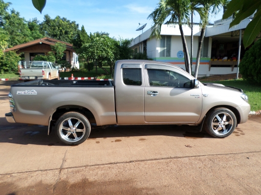 ขายรถกระบะTOYOTA HILUX VIGO 2.5 G X-TRA CAB ปี2007 ตัวท๊อปรถบ้านแท้รถคุณหมอ มือเดียวออกศูนย์ สะอาดทั้งภายนอกและภายใน สภาพสวยสุดเดิมบางวิ่งน้อยไมล์130,000เครื่อง-เกียร-ช่วงล่างแน่น แอร์หนาว+ชีดี MP3 ล้อแม๊ก18ยางดี4เส้น ตัวถังเดิมบางไม่มีชนไฟฟ้าใช้งานครบ เอ ขายรถกระบะTOYOTA HILUX VIGO 2.5 G X-TRA CAB ปี2007 ตัวท๊อปรถบ้านแท้รถคุณหมอ มือเดียวออกศูนย์ สะอาดทั้งภายนอกและภายใน สภาพสวยสุดเดิมบางวิ่งน้อยไมล์130,000เครื่อง-เกียร-ช่วงล่างแน่น แอร์หนาว+ชีดี MP3 ล้อแม๊ก18ยางดี4เส้น ตัวถังเดิมบางไม่มีชนไฟฟ้าใช้งานครบ เอ