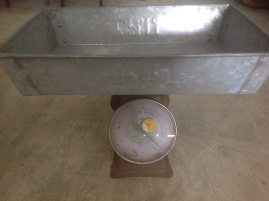 ขายกะบะเหล็กใหญ่ๆ หนาๆ หนักๆ ใส่เครื่องมืออุปกรณ์ หรือของเหลวได้ ขายใบละ ขายกะบะเหล็กใหญ่ๆ หนาๆ หนักๆ ใส่เครื่องมืออุปกรณ์ หรือของเหลวได้ ขายใบละ