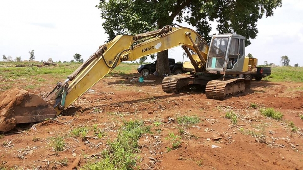 **ดาวน์ 300,000 บ.ต่อรอง/// แบคโฮ KOBELCO MARK-3 SK200 เก๋งเทา **ขายดาวน์ เปลี่ยนสัญญาส่งต่อ KOBELCO SK200 MARK-3 พร้อมใช้งาน HYD.EXCAVATOR KOBELCO MARK-3 SK200 เก๋งเทาแท้ ซีเรียล YN-17338 เครื่องเดิม ปั้มเดิม ไฟฟ้าตัด เทอโบใหม่ เครื่องแน่น ปั้มแรง ทำงานด