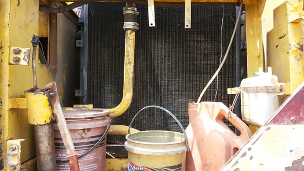 **ดาวน์ 300,000 บ.ต่อรอง/// แบคโฮ KOBELCO MARK-3 SK200 เก๋งเทา **ขายดาวน์ เปลี่ยนสัญญาส่งต่อ KOBELCO SK200 MARK-3 พร้อมใช้งาน HYD.EXCAVATOR KOBELCO MARK-3 SK200 เก๋งเทาแท้ ซีเรียล YN-17338 เครื่องเดิม ปั้มเดิม ไฟฟ้าตัด เทอโบใหม่ เครื่องแน่น ปั้มแรง ทำงานด