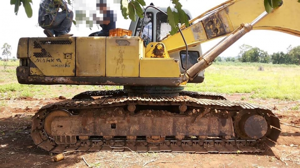 **ดาวน์ 300,000 บ.ต่อรอง/// แบคโฮ KOBELCO MARK-3 SK200 เก๋งเทา **ขายดาวน์ เปลี่ยนสัญญาส่งต่อ KOBELCO SK200 MARK-3 พร้อมใช้งาน HYD.EXCAVATOR KOBELCO MARK-3 SK200 เก๋งเทาแท้ ซีเรียล YN-17338 เครื่องเดิม ปั้มเดิม ไฟฟ้าตัด เทอโบใหม่ เครื่องแน่น ปั้มแรง ทำงานด