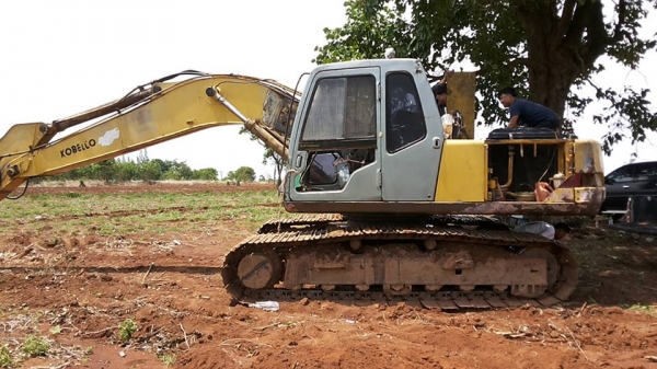 **ดาวน์ 300,000 บ.ต่อรอง/// แบคโฮ KOBELCO MARK-3 SK200 เก๋งเทา **ขายดาวน์ เปลี่ยนสัญญาส่งต่อ KOBELCO SK200 MARK-3 พร้อมใช้งาน HYD.EXCAVATOR KOBELCO MARK-3 SK200 เก๋งเทาแท้ ซีเรียล YN-17338 เครื่องเดิม ปั้มเดิม ไฟฟ้าตัด เทอโบใหม่ เครื่องแน่น ปั้มแรง ทำงานด