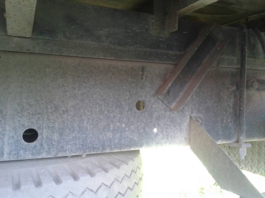 ขายด่วน 6 ล้อเด้ก้า เครื่อง 195แรง ยาว 6.50เมตร สวยๆ เดิมๆบางๆ