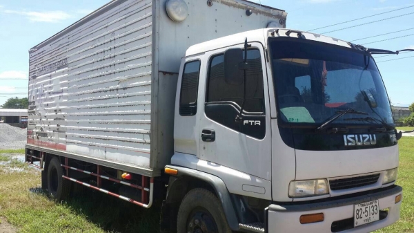 ขายด่วน 6 ล้อเด้ก้า เครื่อง 195แรง ยาว 6.50เมตร สวยๆ เดิมๆบางๆ