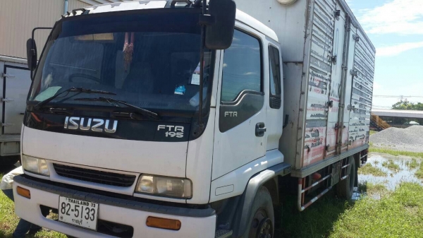 ขายด่วน 6 ล้อเด้ก้า เครื่อง 195แรง ยาว 6.50เมตร สวยๆ เดิมๆบางๆ