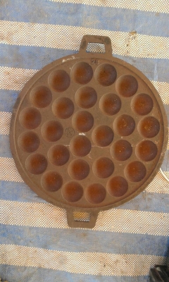 รังขนมครกงานเก่า