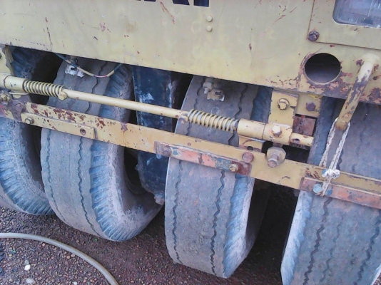 ขายรถบดSAKAI 4T เอวอ่อนพร้อมใช้งานเอกสารอินวอย สภาพสวยพร้อม ติดต่อ คุณ อ๊อฟ พิจิตร 086-737-9991