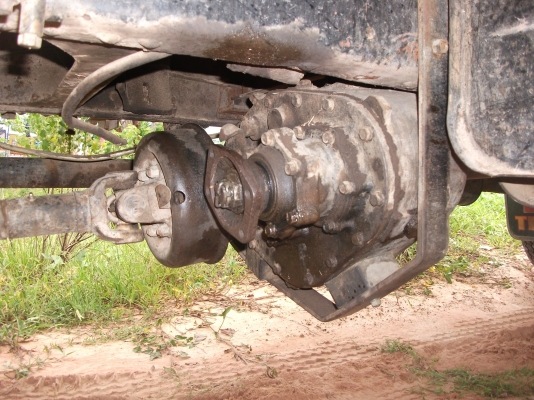 รถร๊อกกี้165เเรงมีชโลเฟืองท้ายใหญ่ยาง1000ใหม่ทั้ง6เส้นเครื่องดีใหม่มีเยิ้มรถปี42รถไม่ค่อยใช้งานจอดทิ้งไว้ รถร๊อกกี้165เเรงมีชโลเฟืองท้ายใหญ่ยาง1000ใหม่ทั้ง6เส้นเครื่องดีใหม่มีเยิ้มรถปี42รถไม่ค่อยใช้งานจอดทิ้งไว้