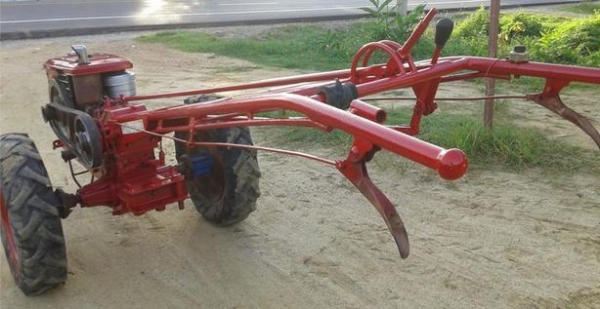 ขายรถไถนาเดินตามเครื่องyanmar TF105Lเครื่องดีติดนิ่มมาก โครงตรานกกนางแอ่น 2เกียร์เดินหน้า พร้อมใช้ สภาพดี พร้อมล้อเหล็ก คราด ไถ ล้อเหล็ก พร้อมพ่วงยกชุดเลย