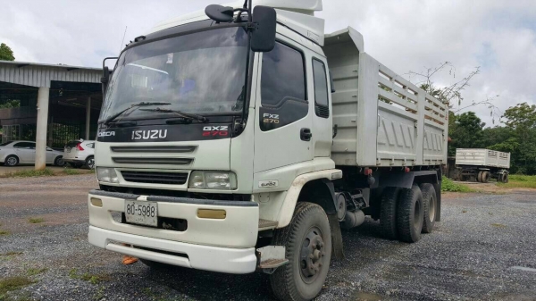 ขายครับ 10 ล้อ ISUZU DECA _270 ปี 48 รถสวย พร้อมใช้ครับ