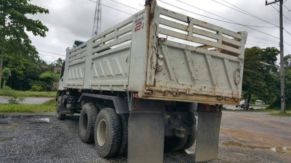 ขายครับ 10 ล้อ ISUZU DECA _270 ปี 48 รถสวย พร้อมใช้ครับ ขายครับ 10 ล้อ ISUZU DECA _270 ปี 48 รถสวย พร้อมใช้ครับ