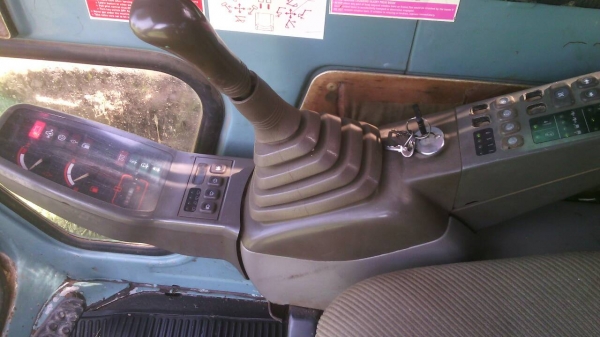 อยากขาย450000มาเอาเลยครับ HITACHI120-2พร้อมใช้ ติดต่อ คุณอ๊อฟ พิจิตร 086-737-9991