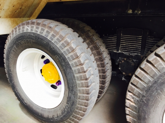 ขายด่วน FUSO SN-527 ปี39 ว่างเครื่อง-หัวเก๋งM6-260 แรงม้า พร้อมชุดลากลูก สภาพสวยมาก