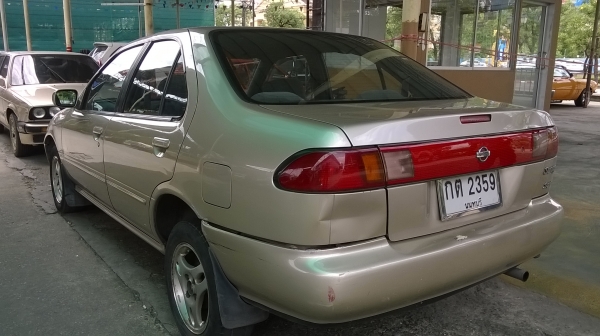 nissan  sunny  ปี 1997 เครื่อง1.6 เกียร์ออโต้ ติดแก็ซ lpg พร้อมใช้งาน