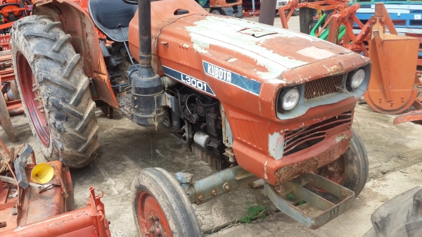 ขายรถเก่านอกแมสซี่210 + คูโบต้าเก่านอกL3001