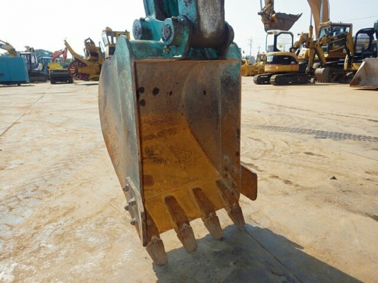 กำลังจะลงเรือจากญี่ปุ่นครับ KOMATSU PC40-7 มีเก๋ง 086-303-9797 กู๋อ๋า