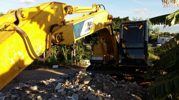 ขายSK120M3ซื้อเก่านอกมาปีก่วาพร้อมใช้งานเอกสารครบ ติดต่อ คุณ  อ๊อฟ พิจิตร 086-737-9991