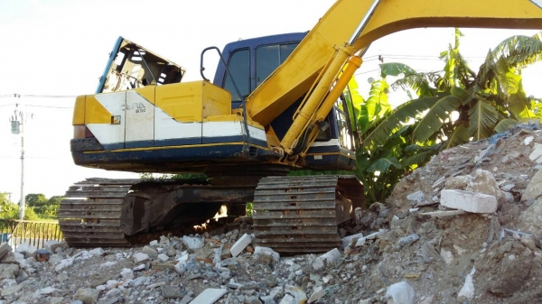 ขายSK120M3ซื้อเก่านอกมาปีก่วาพร้อมใช้งานเอกสารครบ ติดต่อ คุณ  อ๊อฟ พิจิตร 086-737-9991