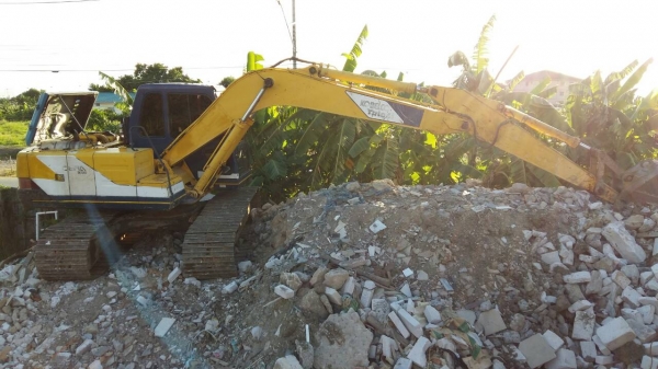 ขายSK120M3ซื้อเก่านอกมาปีก่วาพร้อมใช้งานเอกสารครบ ติดต่อ คุณ  อ๊อฟ พิจิตร 086-737-9991